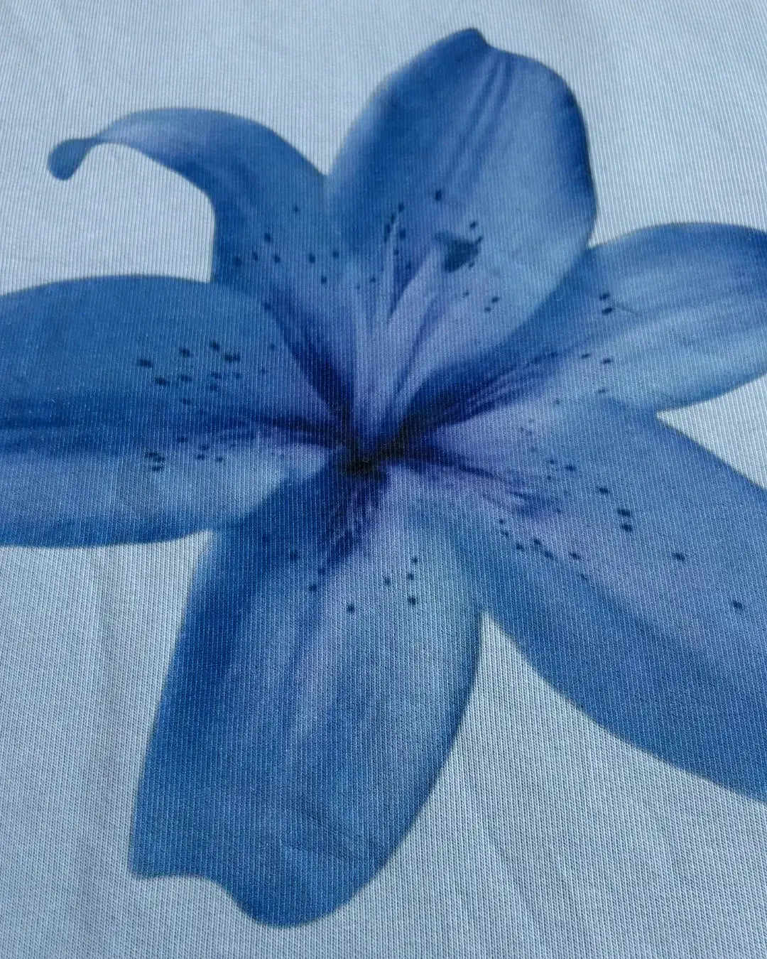 Blue flower - oversized tshirt - lux
