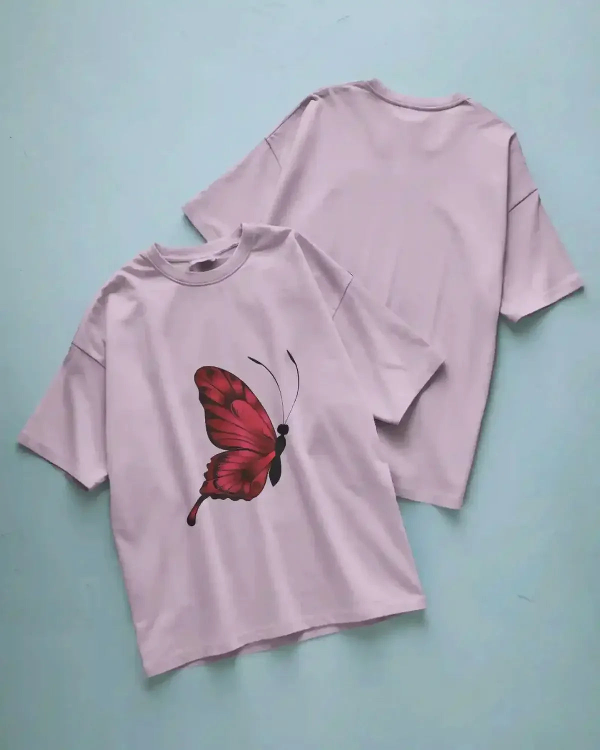 Butterfly quiet power - oversized tshirt